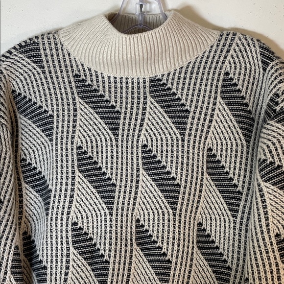 Boho & Other Stories Contrast Knit Sweater - Wool Blend. Small - Picture 4 of 15